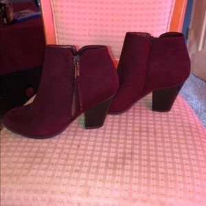 maroon high heel shoes.